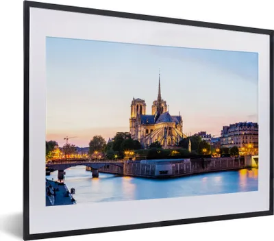 Produktbild von MuchoWow® MuchoWow® Gerahmtes Poster Die historische Kathedrale Notre Dame in der Stadt Paris 40x30 cm - Poster mit zchwarzem Bilderrahmen - Bilderrahmen - Poster im Rahmen
