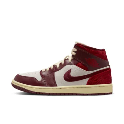 Produktbild von Nike Air Jordan 1 Mid SE Tiki Leaf Team Red Sneaker - EU 40,5