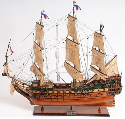 Produktbild von Casa Padrino Luxus Flaggschiff Friesland mit Massivholz Ständer Braun / Naturfarben / Grün 94 x 27,9 x H. 88,9 cm - Handgefertigtes Deko Schiff Holzschiff Segelschiff