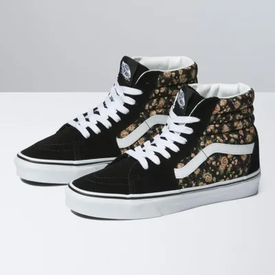 Produktbild von Schwarze Damen-Sneaker mit Blumenmuster und Wildlederdetails VANS UA SK8-Hi - 36,5