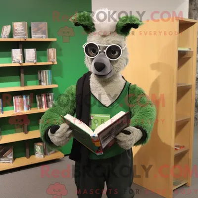 Produktbild von Waldgrünes REDBROKOLY Lama-Maskottchenkostüm mit Jogginghose und Lesebrille