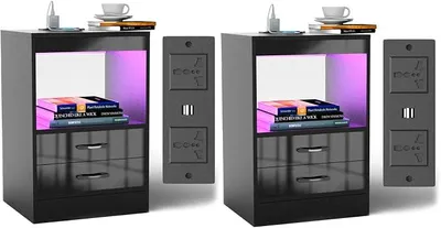 Zdjęcie produktu dla Zestaw dwóch stolików nocnych z oświetleniem LED, stolik nocny w kolorze czarnym z gniazdkiem, komoda nocna z 2 szufladami, idealna do salonu lub sypialni, wymiary: 40x35x60 cm, kolor: czarny