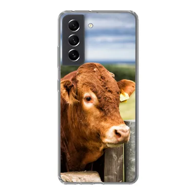 Produktbild von MuchoWow® Handyhülle Schutzhülle Hülle für Samsung Galaxy S21 FE Schottischer Highlander - Berg - Zaun Silikon Softcase Handy Hülle - Mobiltelefonhülle