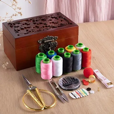 Imagen del producto de Caja de costura de madera, organizador, cesta de costura de madera con accesorios