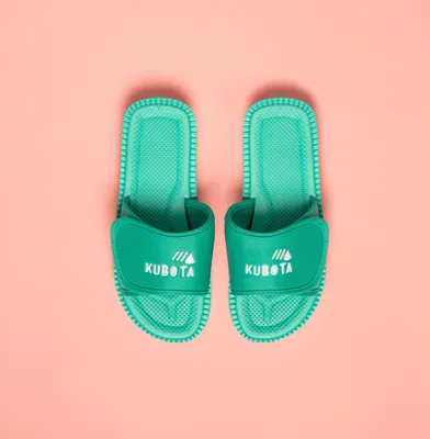 Produktbild von Kubota Pantoletten Badelatschen, Meeresfarbe, Gr. 38, mit verstellbarem Velcro-Riemen, EVA-Schaumsohle, wasserdicht, bequem, federleicht, langlebig und anpassungsfähig.