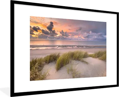 Produktbild von MuchoWow® Gerahmtes Poster Sonnenuntergang - Düne - Strand - Pflanzen - Meer 90x60 cm - Poster mit Schwarzem Bilderrahmen Wandposter Rahmen Foto Bilder - Wanddekoration - Fotos