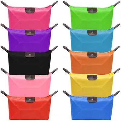 Immagine prodotto di Piccola trousse in nylon 17x11 cm multifunzionale