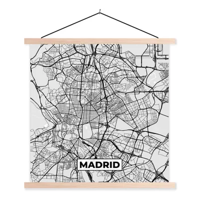 Produktbild von MuchoWow® Textilposter Madrid - Schwarz und weiß - Stadtplan - Karte 60x60 cm mit holzfarbenen Rahmen - Wanddekoration