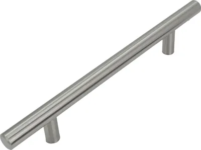 Produktbild von Eleganter Möbelgriff aus gebürstetem Edelstahl, 128 mm Lochabstand, perfekt für Schränke und Küchenmöbel, Modell Aurora, mattes Finish für modernes Interieur.