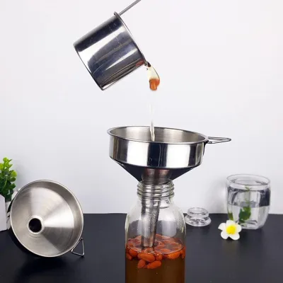 Immagine prodotto di Imbuto da cucina, 15 cm, in acciaio inossidabile, per uso domestico