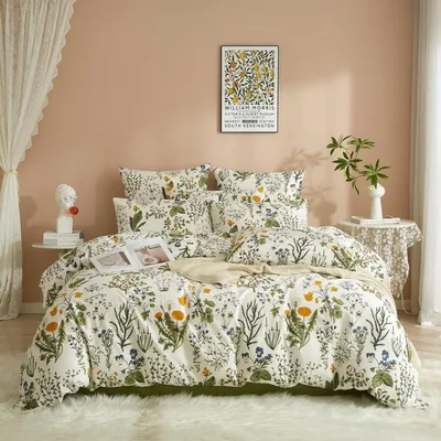 Immagine prodotto di Set di lenzuola composto da 4 pezzi: lenzuolo matrimoniale 135x200 cm + 2 federe 80x80 cm, in cotone, colore bianco con motivo floreale verde, Oeko-Tex
