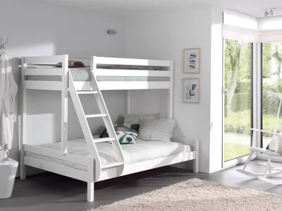 Produktbild von Familienbett Martin 90 x 200 und 140 x 200 cm, mit Leiter in Kiefer massiv weiß