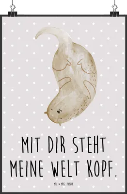 Produktbild von Mr. & Mrs. Panda Bild Otter Kopfüber DIN A2 - Grau Pastell - Geschenk, Wandbild, Verknallt, kunstdruck poster, Liebe, wanddeko, drucke, Wanddekoration, Liebesgeschenk