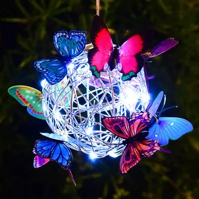 Obrázek produktu pro Závěsné solární světlo Butterfly zahradní světla s barevnými motýly LED kovová lucerna IP65 vodotěsná venkovní