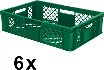 A green plastic crate is shown from a slightly elevated side angle against a white background. The text "6x" is displayed prominently below the crate.