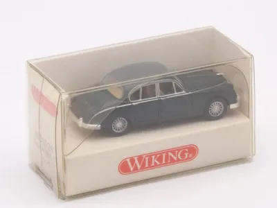 Produktbild von Wiking 8130226 Jaguar MK II Dunkelgrün 1:87 in