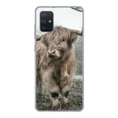 Produktbild von MuchoWow® Handyhülle Schutzhülle Hülle für Samsung Galaxy A71 Schottischer Highlander - Wald - Nebel - Kuh - Tiere - Natur Silikon Softcase Handy Hülle - Kartenbesitzer