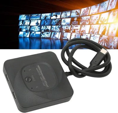 Immagine prodotto di Commutatore USB-C con funzione 2 in 1 per un'uscita HD veloce con indicatore di alimentazione