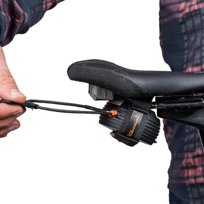Productafbeelding van Trekkoord fiets - 2 meter oprolbaar - Montage onder zadel