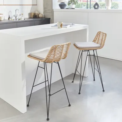 Produktbild von sweeek - 2 Barhocker Rattan und Metall, 67cm - Natur