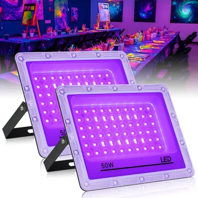 Obrázok produktu pre UV LED reflektor – vonkajšie osvetlenie, 2x50W – 395–400nm – 220V, konektor pre EU zásuvku – vhodné pre diskotéky, párty s fluorescenciou, osvetlenie pódií