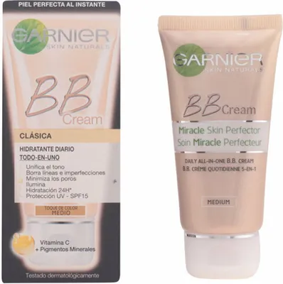 Produktbild von Garnier 3600541116399, BB Cream, Mittel, Frauen, Universalhülle, Mittel, Feuchtigkeitsspendend