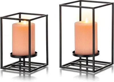 Imagen del producto de Conjunto de candelabros Famanu: diseño geométrico en color