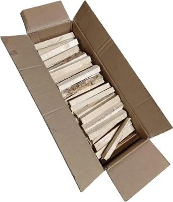 Produktbild von Anfeuerholz im Karton, ca. 20 kg