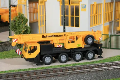 Produktbild von Kibri 13027 - H0 LIEBHERR Mobilkran LTM 1050/4 - Neu