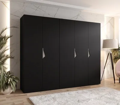 Produktbild von Breiter Kleiderschrank 250 cm AMARIS 1 - schwarz / Kaschmirgriffe