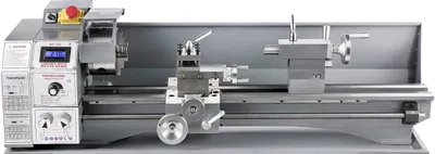 Zdjęcie produktu dla Mini tokarka do metalu 750 W z regulowaną prędkością obrotową od 50 do 3000 obr./min Precyzyjna tokarka do frezowania 220 x 600 mm do metalu Tokarka do metalu do toczenia czołowego i wiercenia