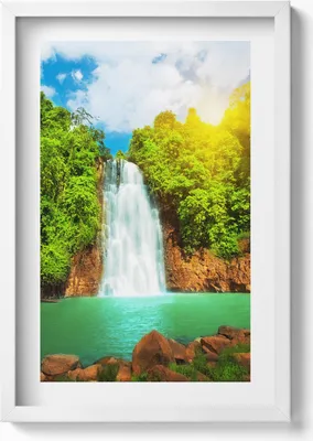 Produktbild von Landschaft eines Wasserfalls im Grünen– Wandbild mit Rahmen – Gerahmtes Bild  – Wanddekoration – 40x60 cm – Weiß