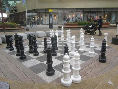 Produktbild von XXXL Giga Schach, bis zu 94 cm, PVC-UV Geschutzt - Ohne Brett