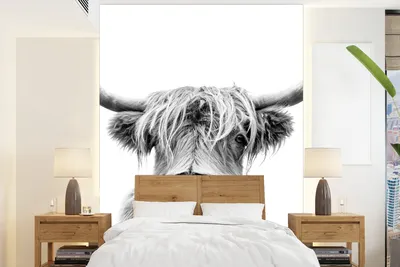 Produktbild von MuchoWow® Fototapete für Wohnzimmer oder Schlafzimmer Wandtapete Vinyl Motivtapete Kuh - Schottischer Highlander - Schwarz - Weiß - 175x240 cm - Schlafzimmertapete