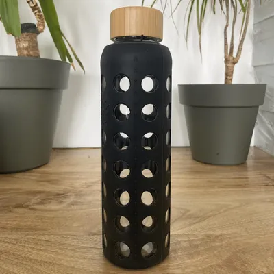 Image de Gourde en verre avec housse en silicone