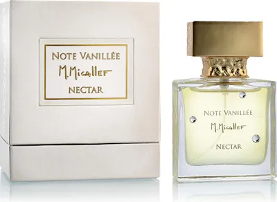 A perfume bottle and its box are displayed side-by-side against a white background.