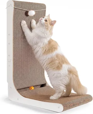 Productafbeelding van Krabplank voor katten - L-vormig - 68 x 45 x 30 cm - golfkarton met bal en pluche