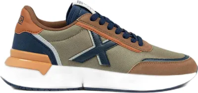 Productafbeelding van Munich sneakers, model 4173107, kleur bruin, maat 43