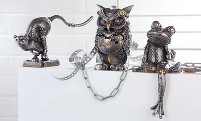 Produktbild von Gilde Skulptur "Steampunk Pard" Kunstharz silberfarben 37043