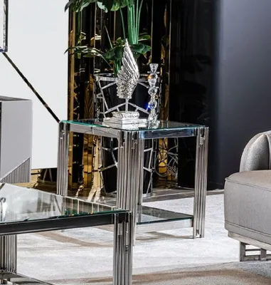 Produktbild von Casa Padrino Luxus Beistelltisch Silber 50 x 50 x H. 58 cm - Quadratischer Tisch mit Glasplatte - Wohnzimmer Möbel - Luxus Möbel - Luxus Einrichtung - Wohnzimmer Einrichtung