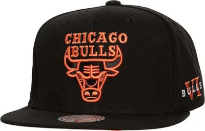 Produktbild von Mitchell & Ness Snapback Cap - CORE VI Chicago Bulls