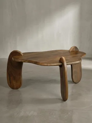Produktbild von Couchtisch 78x78x39,5 cm Mango Massivholz Walnussfarben Sofatisch Niedrig, Dreibein Wohnzimmertisch Organisch, Design Kaffeetisch Wohnzimmer Modern mit natürlicher Holzmaserung
