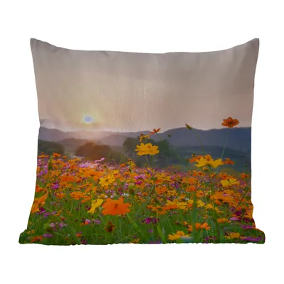 Obrázek produktu pro MuchoWow® Vnější polštář - Květiny - Západ slunce - Hory -50x50 cm- Odolnost proti povětrnostním vlivům - polštář do obývacího pokoje
