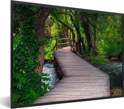 Produktbild von MuchoWow® Gerahmtes Poster Wald - Natur - Brücke 80x60 cm - Poster mit Schwarzem Bilderrahmen Wandposter Rahmen Foto Bilder - Schwarzem - Mit Gestell