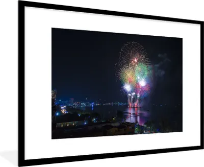 Produktbild von MuchoWow® Gerahmtes Poster Feuerwerk Festival 90x60 cm - Poster mit Schwarzem Bilderrahmen Wandposter Rahmen Foto Bilder - Wanddekoration - Fotos