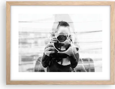 Produktbild von Gerahmtes Poster - Rahmen in heller Eiche - Fotograf Schwarzweiß Doppel - 40x30 cm - Wand Bild - Wanddeko - Wandbilder - Kunstposter - Wandposter - Bilderrahmen - Bilder - Kunstdruck - P2NAA40x30-4586
