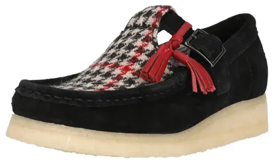 Zdjęcie produktu dla Buty Clarks Originals Wallabee T Bar z ręcznie szytymi detalami 1216C, czarne, materiałowe, rozmiar 40