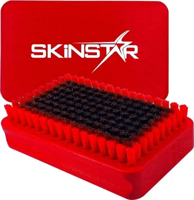 Imagen del producto de SKINSTAR: Cepillo para esquíes, modelo BaseBrush, color bronce, con cerdas de pelo de caballo y nylon sintético. Cepillo base, color rojo