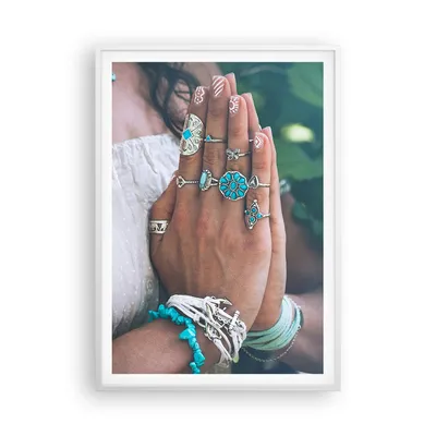 Produktbild von Gerahmtes Poster - Weißer Rahmen - Hände Schmuck Boho - 70x100 cm - Wand Bild - Wanddeko - Wandbilder - Kunstposter - Wandposter - Bilderrahmen - Bilder - Kunstdruck - P2WPA70x100-4412
