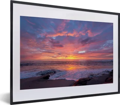 Produktbild von MuchoWow® MuchoWow® Gerahmtes Poster Ein farbenprächtiger Sonnenuntergang am Meer 40x30 cm - Poster mit zchwarzem Bilderrahmen - Bilderrahmen - Poster im Rahmen